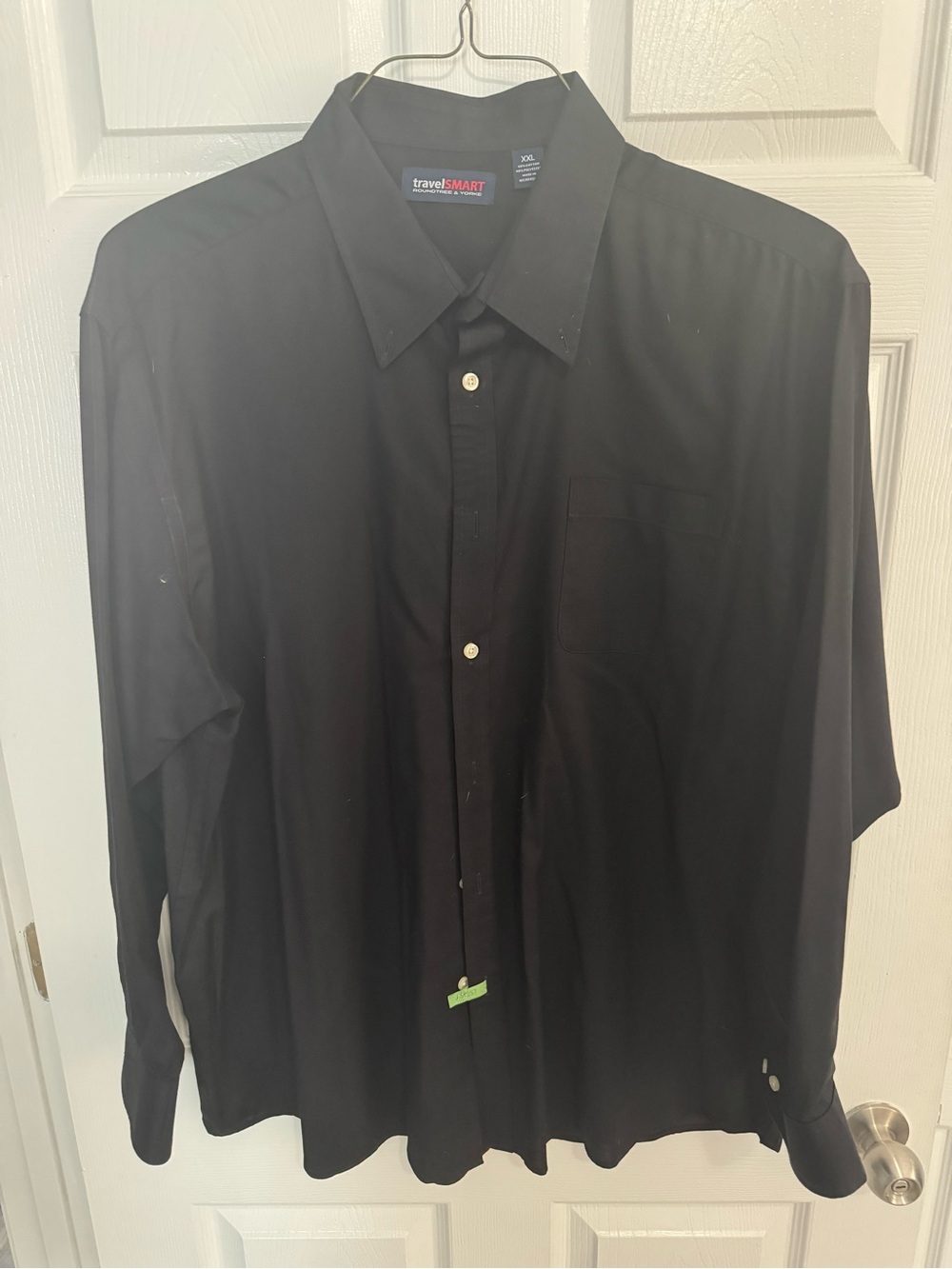 Roundtree & Yorke Men's Black Button-Down Dress Shirt